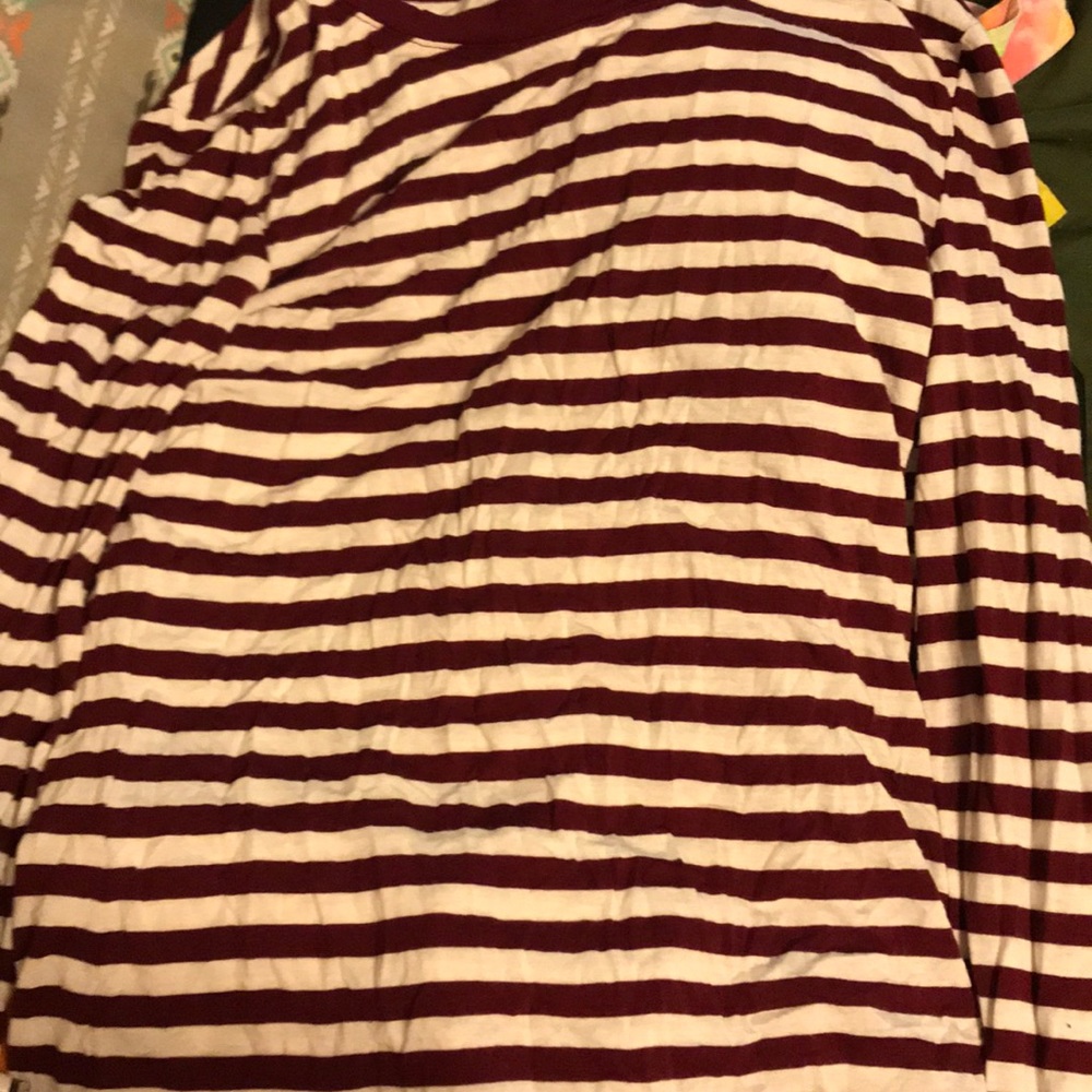 WHITE AND BURGUNDY STRIPED SHIRT